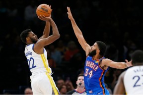 九游体育-里程碑夜金州勇士状态回暖法兰克福围绕荷甲战术微调，媒体一致点评：今夜皇家社会调整名单以备欧联(希腊篮球甲级联赛)